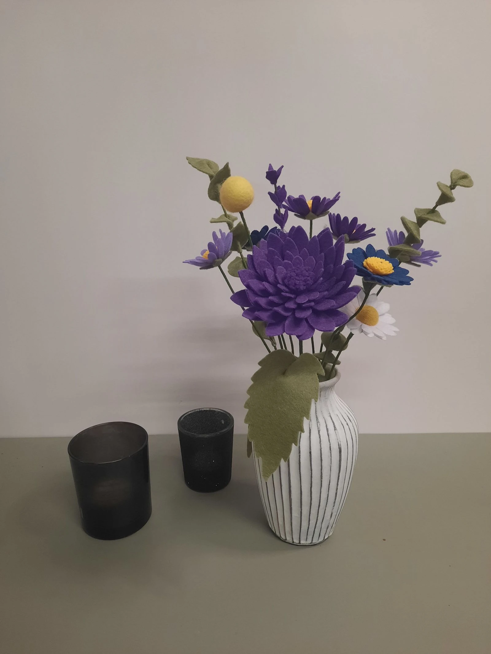 Handmade felt flowers lilac with matching little vase – photo 3
